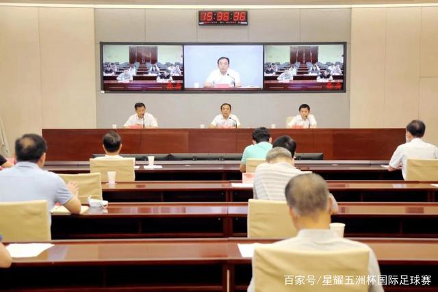 不为了钱！詹姆斯加盟76人迎生涯最低薪资 新赛季年薪388万